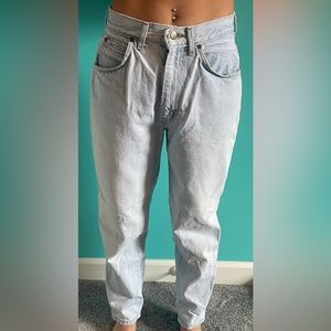 Straight Leg Light Washed Chic Jeans